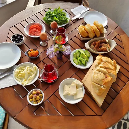 Sebah Cherry מלון