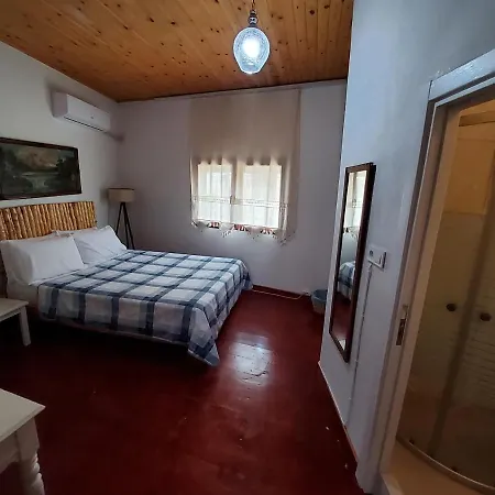 Gasthof Sebah Cherry Konuk Evi Ayvalı
